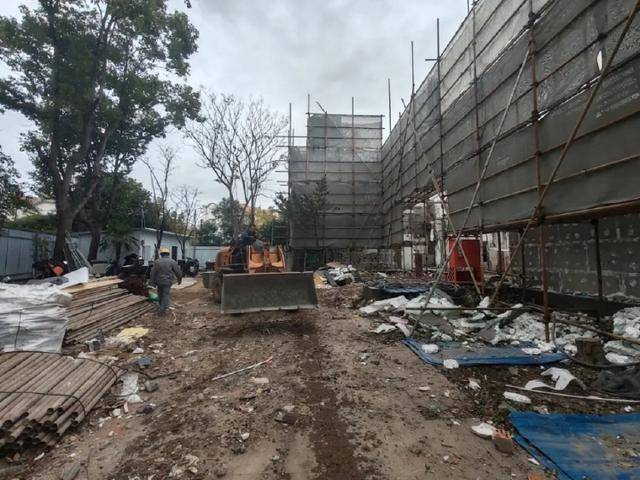 690平米别墅拆到只剩几堵墙,沪上“别墅之王”再起风波,多方回应