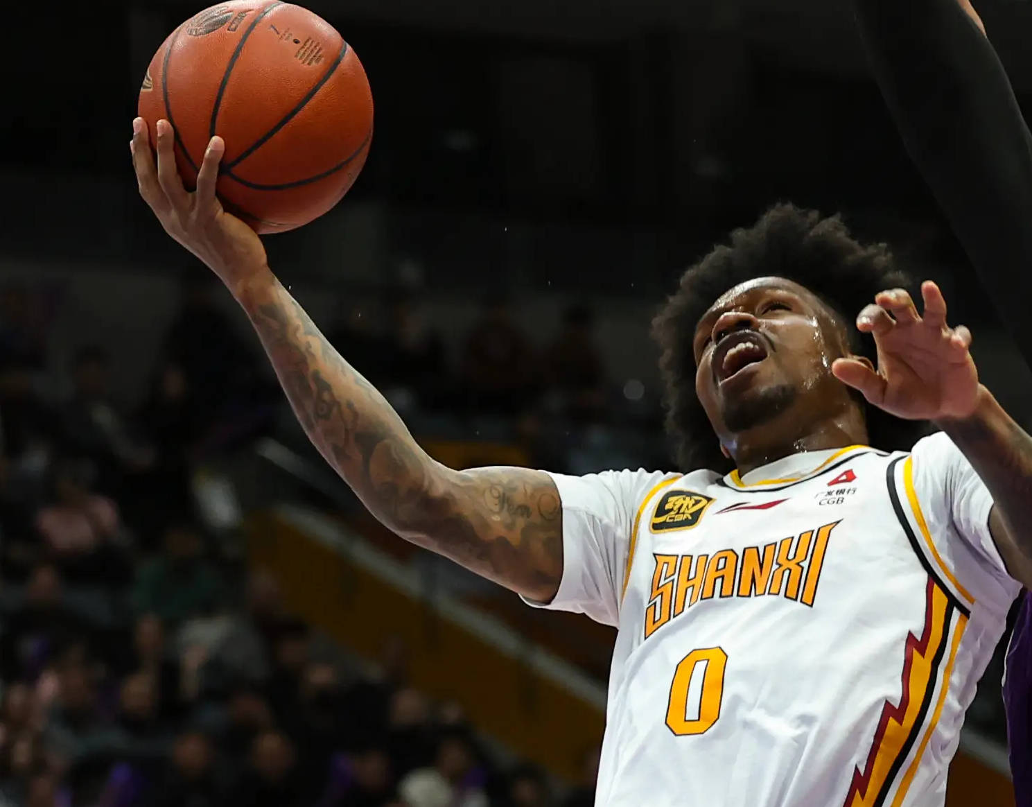 山西42分狂胜广东 古德温25+8+6吉伦沃特19分