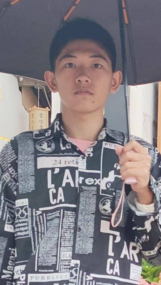 18岁高中生到西双版纳后失联 父亲:他爱玩手机近期却没用流量,或已失去人身自由