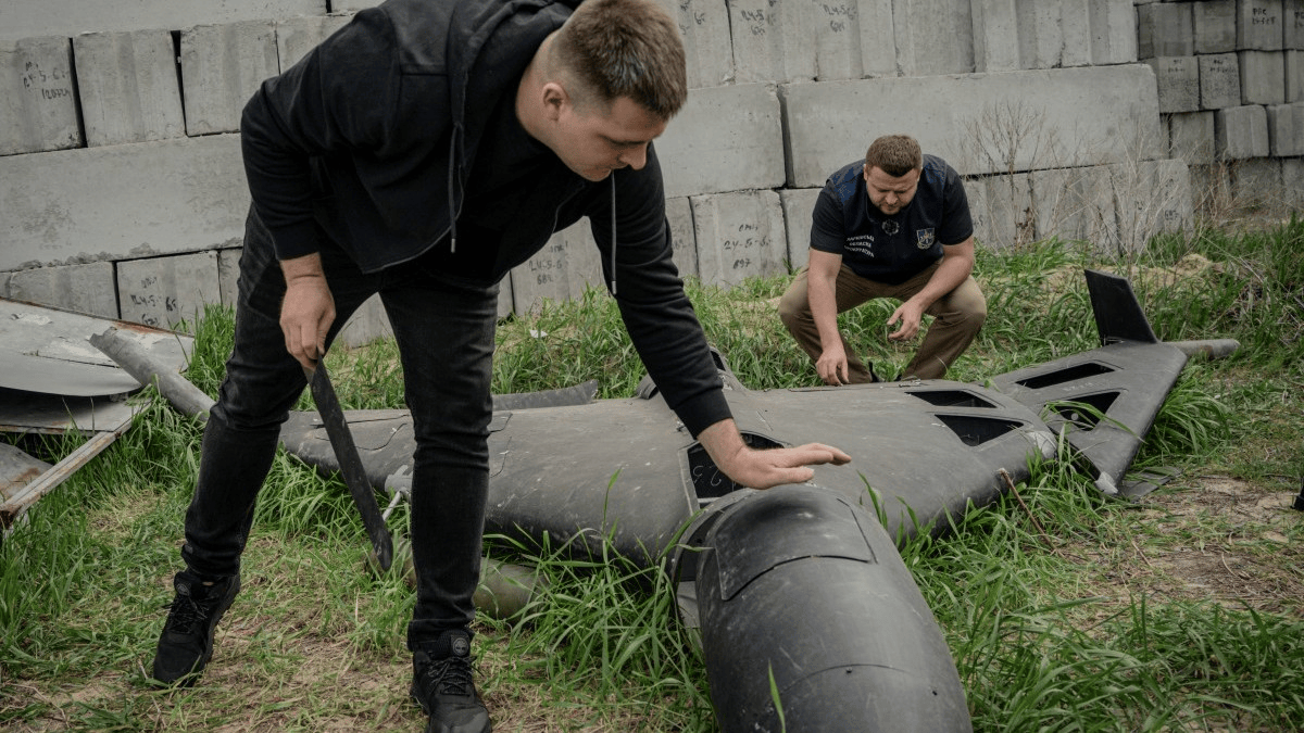 乌军F-16从北约基地出击,踏破俄罗斯红线:俄朝联军将登陆敖德萨