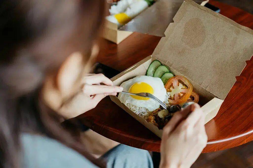 人民日报、新华社、央视接连发声!