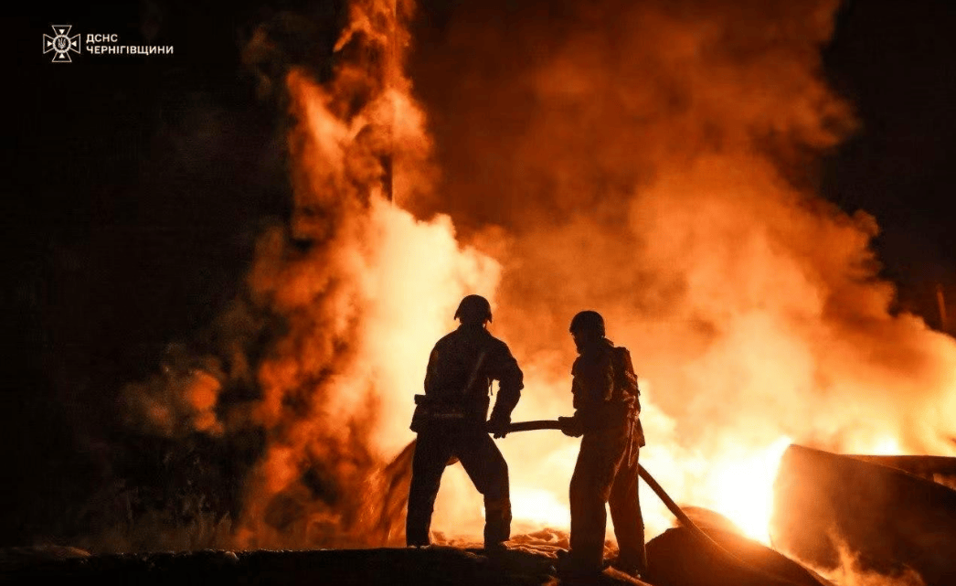 乌军2个旅被炸成火海,俄军获得重要情报,午夜重创北约秘密运输线!