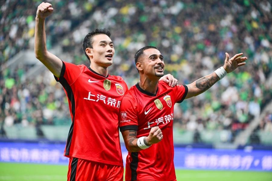 中超争冠形势明朗:国安已经掉队,申花希望渺茫,蓉城领先海港半个身位