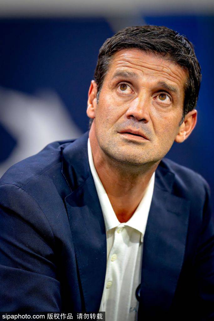 莱奥回归与那不勒斯后防危机:谁将掌控比赛的主动权?