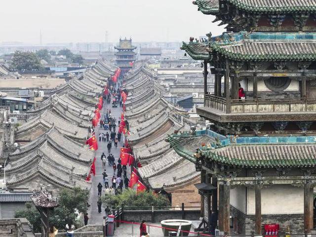 国庆期间,山西各地迎来客流高峰