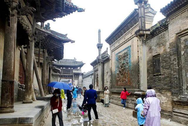 国庆期间,山西各地迎来客流高峰