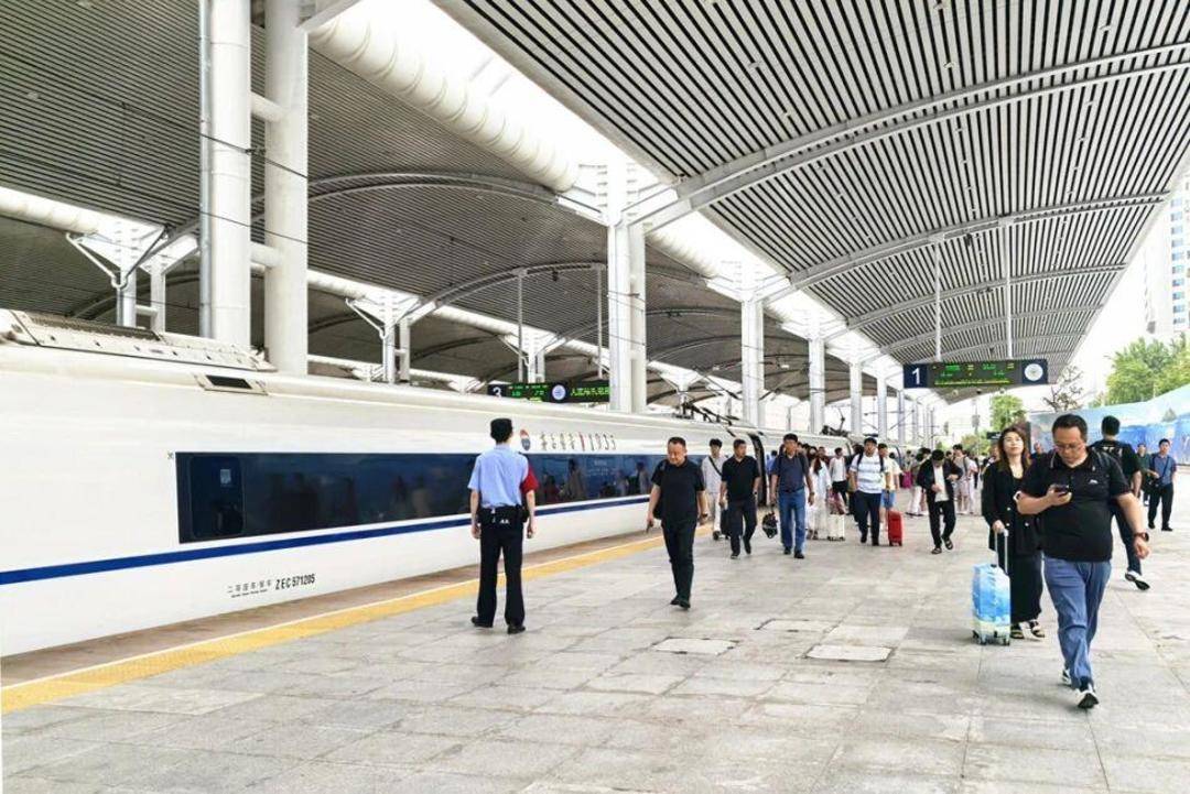 赶火车跑错车站?别慌 速看解救指南→