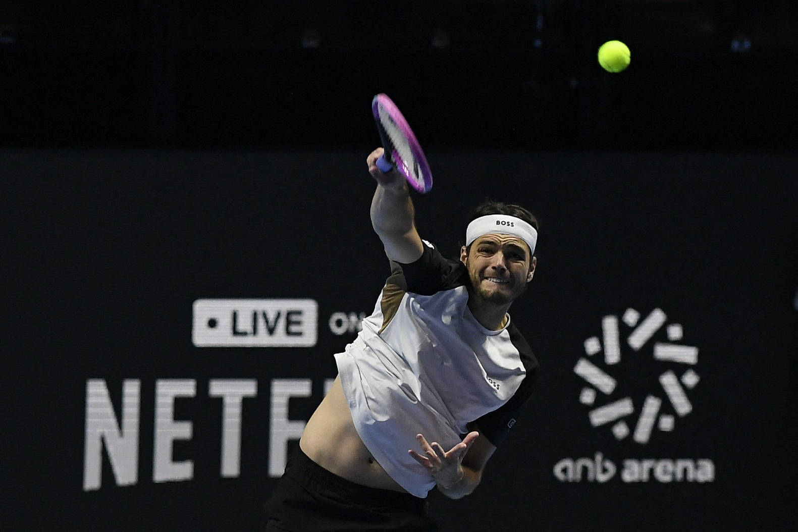 (外代二线)网球——沙特“六王大满贯”表演赛:弗里茨胜兹维列夫