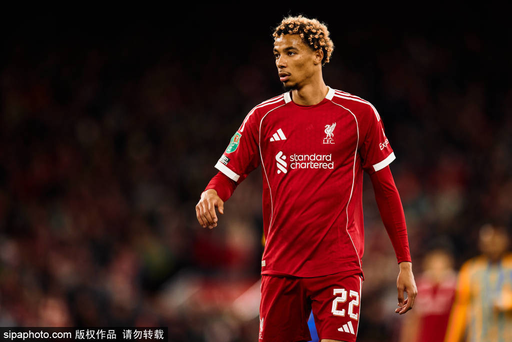 利物浦换人战术大揭秘:萨拉赫、麦卡利斯特、戈麦斯的登场如何影响比赛?