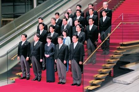 日本自民党多名涉“黑金”丑闻议员出任新内阁要职